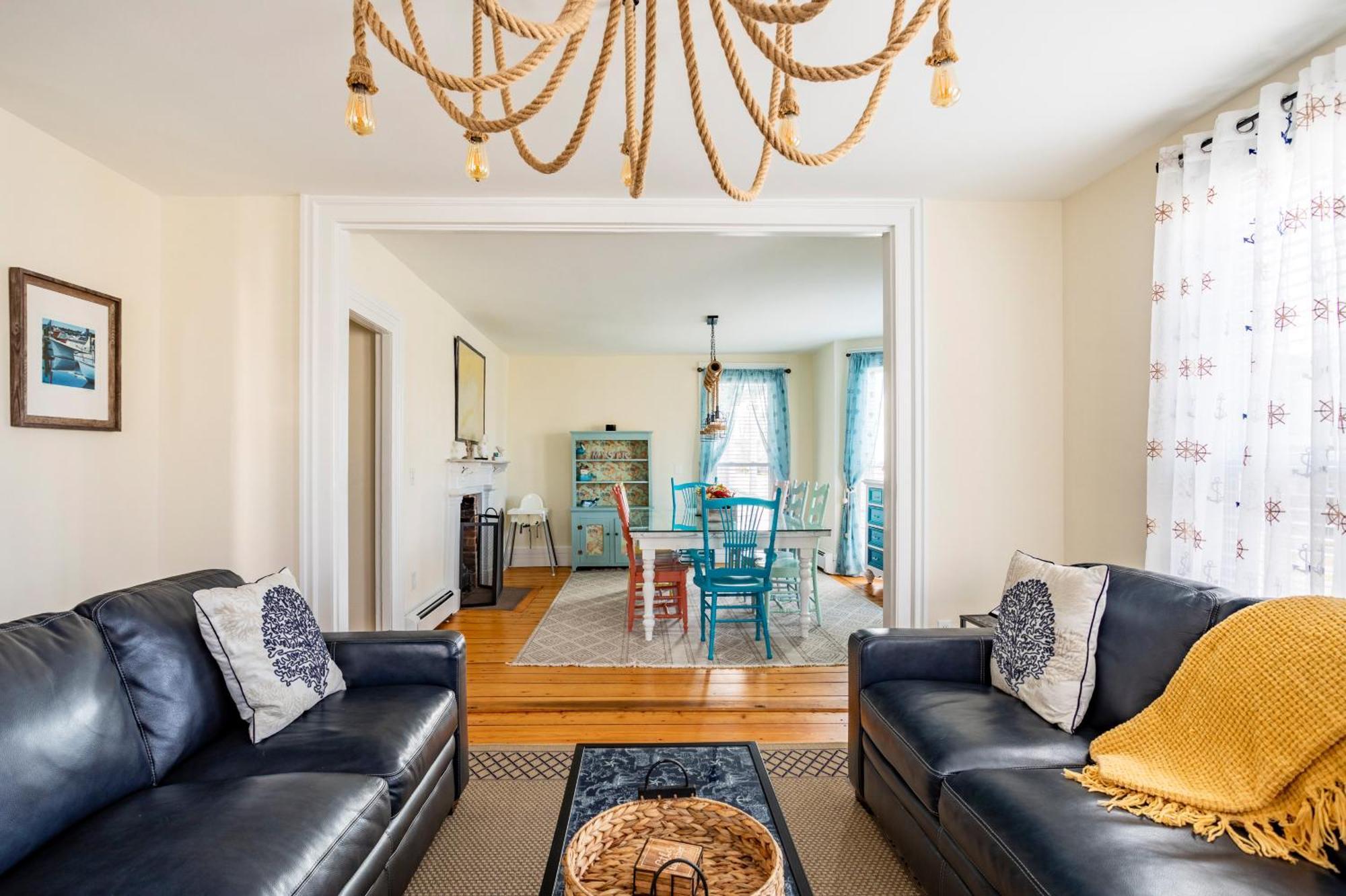 Sunny, Historic 3 Bedroom Townhouse In Downtown Mystic Stonington Εξωτερικό φωτογραφία